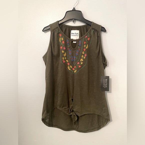 New York Laundry Tops - NWT New York Laundry tank top with Flower Embroidered Neckline size med & large